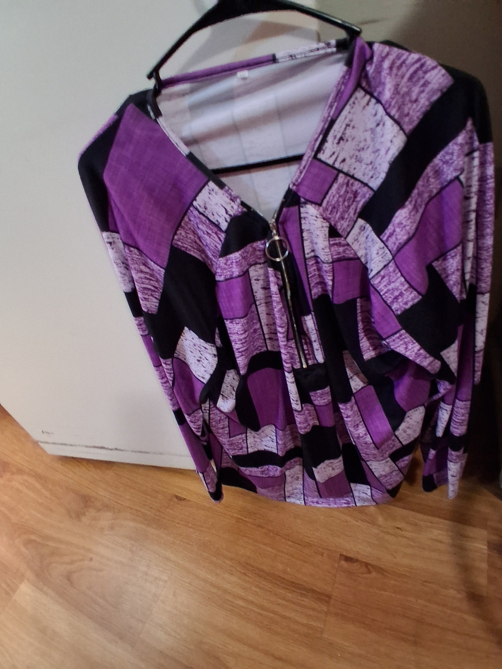 Purple & Black Geometric Zip-Front Top